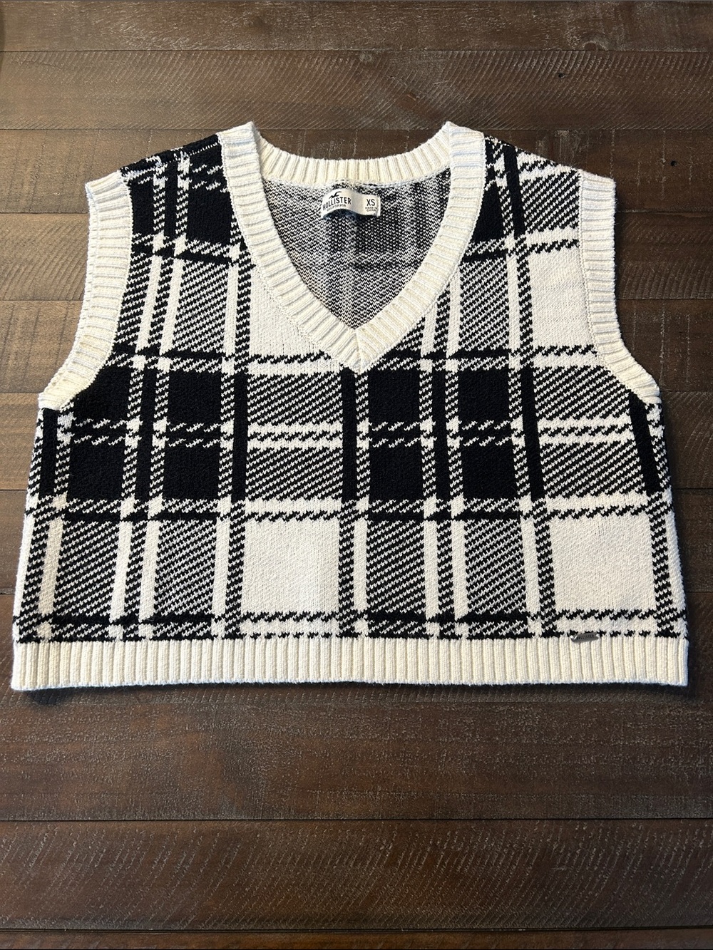 Hollister Black and Cream Plaid V-Neck Sweater Vest